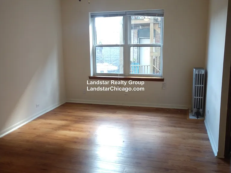 4045.5 N Mozart Ave #1E — Photo 21