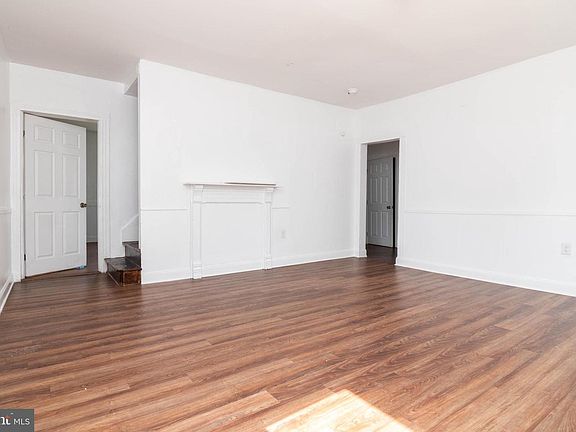 3rd image of 235 W 10th St