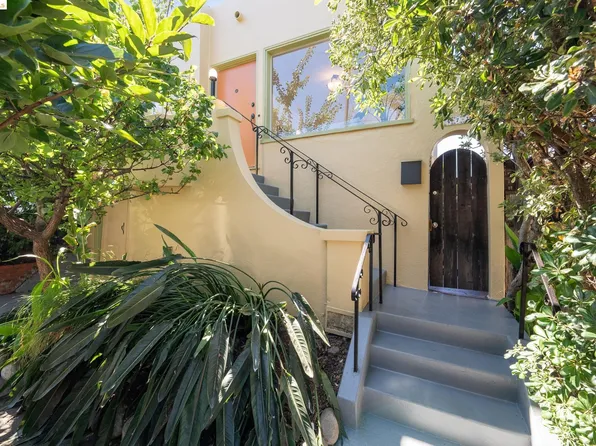 477 55th St, Oakland, CA 94609