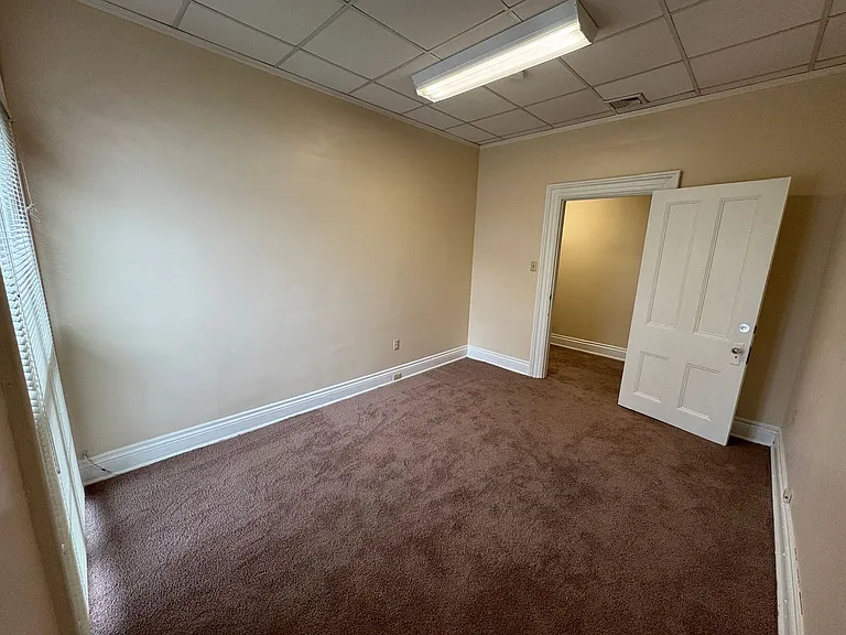 110 Langhorne Ln #4 — Photo 13