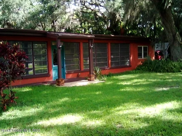 5660 Crane Rd, Melbourne Village, FL 32904