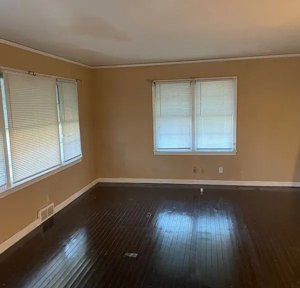 7228 Tracy Ave — Photo 4