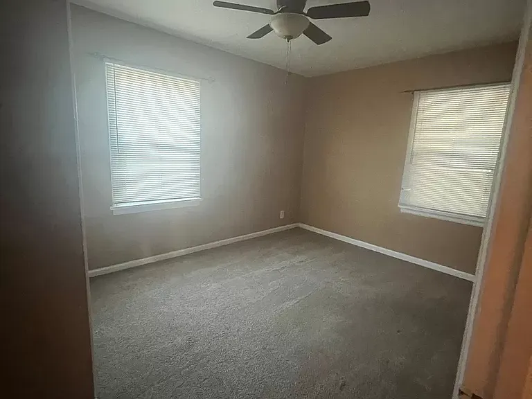 1320 N Main St — Photo 6