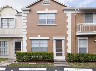 2868 S Edgehill Ln, Hollywood, FL 33026