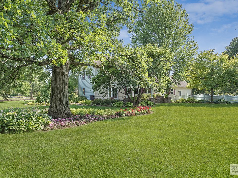2nd image of 3 Crestview Dr