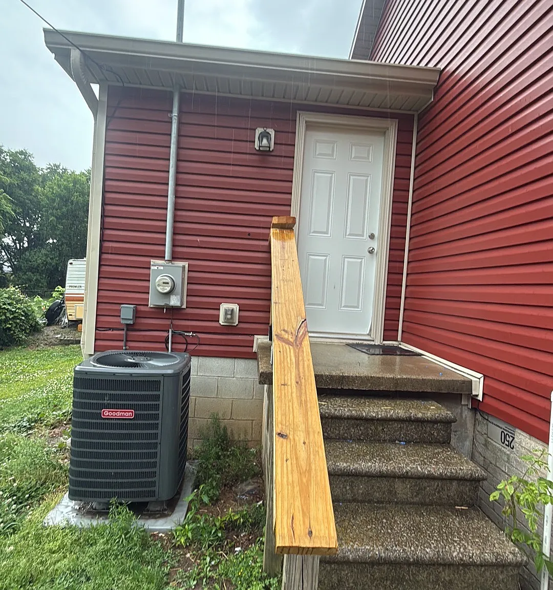 2 bed, 1000 sqft, $1,150 — Photo 2