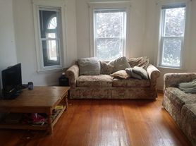27 Warner St, Somerville, MA
