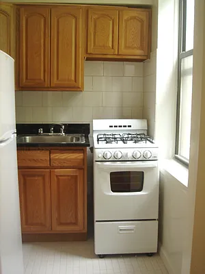 Rented by Paley Management | media 19