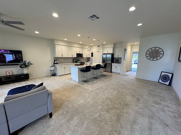 5th image of 1801 Poppy Dr #4
