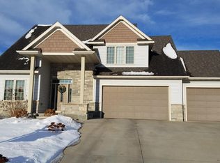 212 Bridgeview Ln SE, Rochester, MN 55904