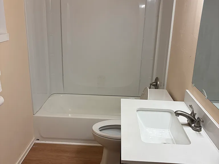 190 E 4380 N — Photo 23
