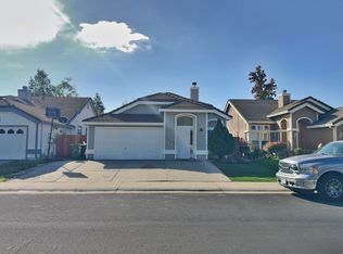 5300 Lake Pleasant Dr, Elk Grove, CA