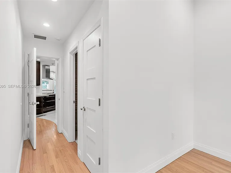 776 NE 74th St — Photo 17
