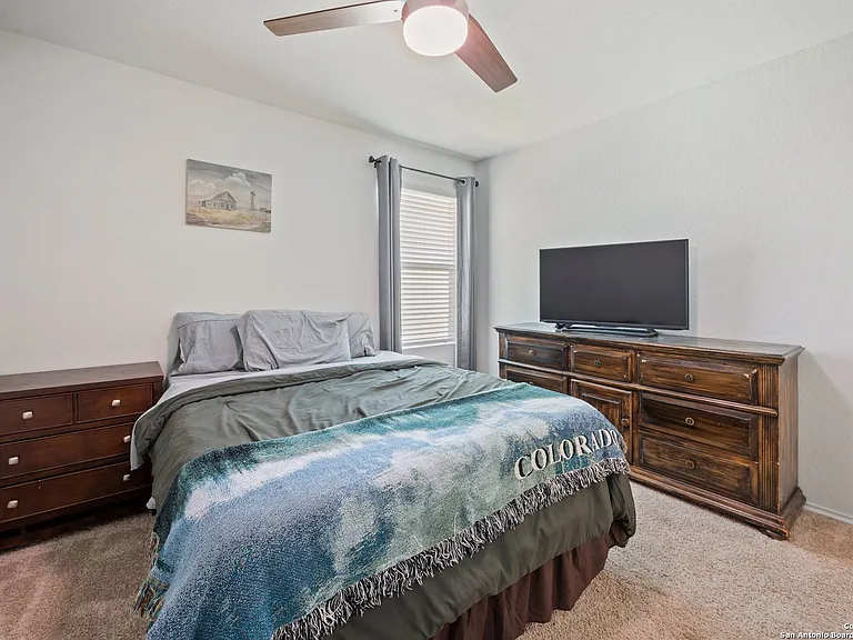723 Armadillo Dr — Photo 17