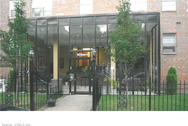 40 Owen St #AB — Photo 16