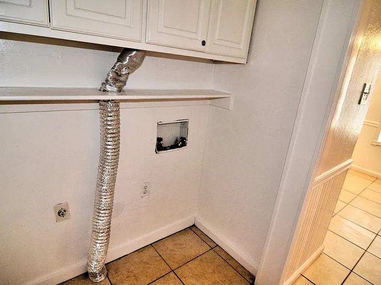 1412 W Shore Dr — Photo 8