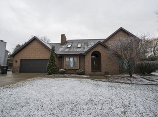 504 Wanetah Dr, Midland, MI 48640