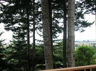 1981 Panorama Dr, Arcata, CA 95521