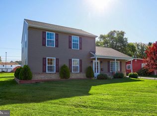 1030 Henn Ave, Ephrata, PA 17522