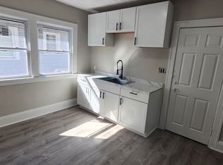 2164 Edgewood Rd FL 2, Cleveland Heights, OH 44118