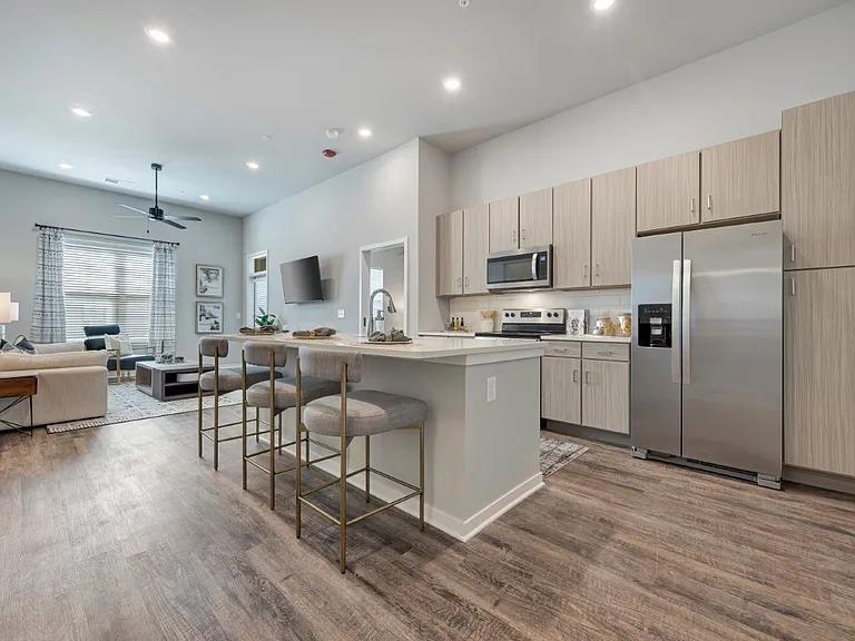 Avenue64 Apartments — Photo 1