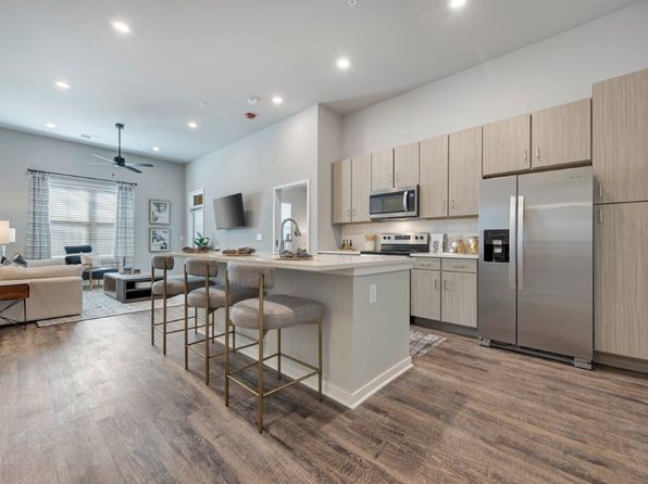 1000 Watermark Dr #3232