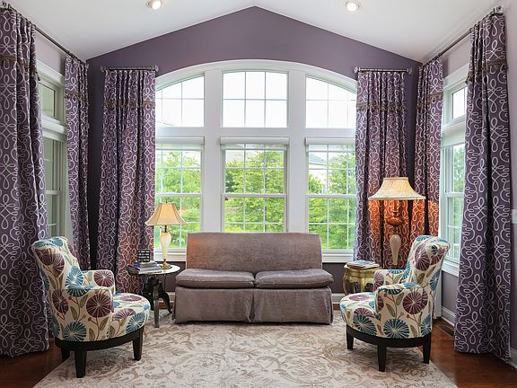 Conservatory w/ View to Pond