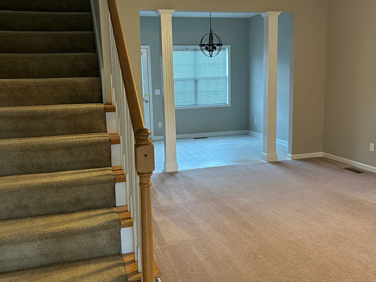3 bed, 2.5 bath, 1200 sqft, $1,650 — Photo 3