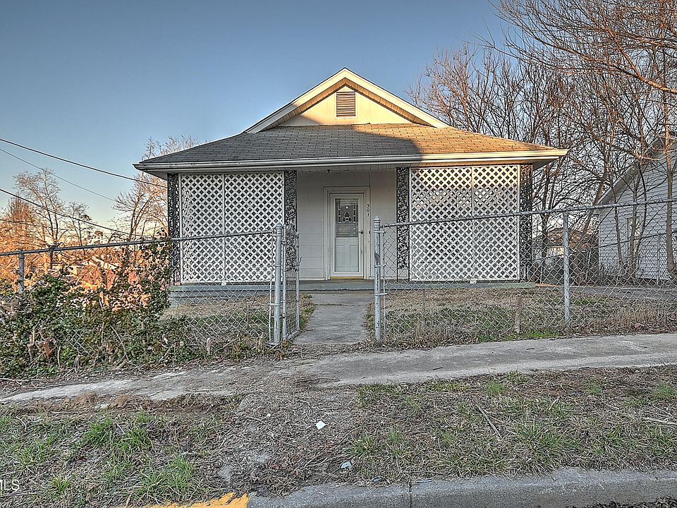1st image of 301 Childress St