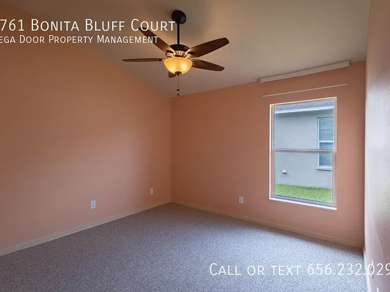 1761 Bonita Bluff Ct — Photo 23