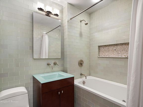 5th image of 45 E 30th St APT 4A