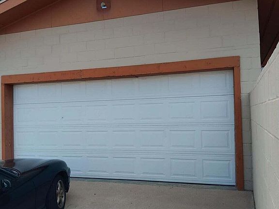 2nd image of 3730 Sacramento Ave