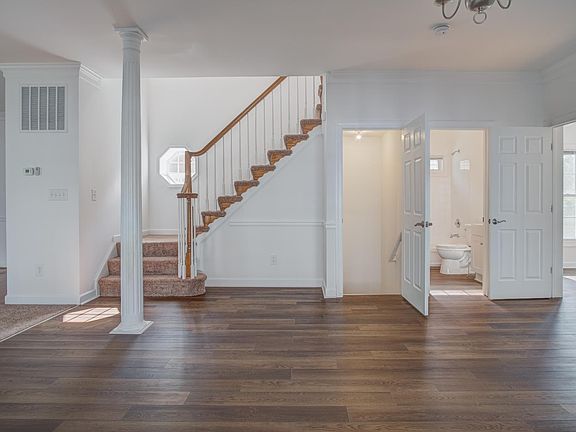 5th image of 307 E Custis Ave