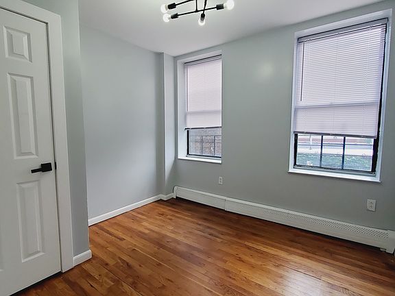 2nd image of 117 Wade St #2R