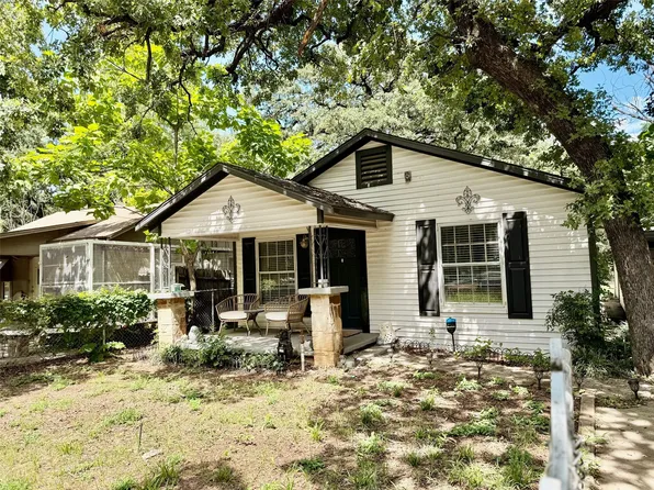 1318 Oakview St, Haltom City, TX 76117