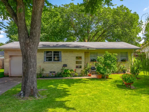 301 W Ridgewood Dr, Garland, TX 75041