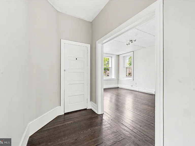 222 Henderson Ave #2 — Photo 2