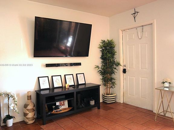 4th image of 18240 Mediterranean Blvd #1-11