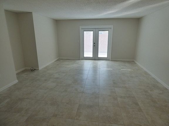 2nd image of 217 Dorchester Sq