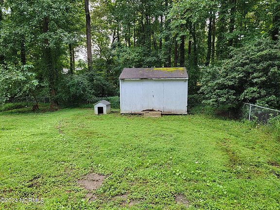 5th image of 353 Circle Drive