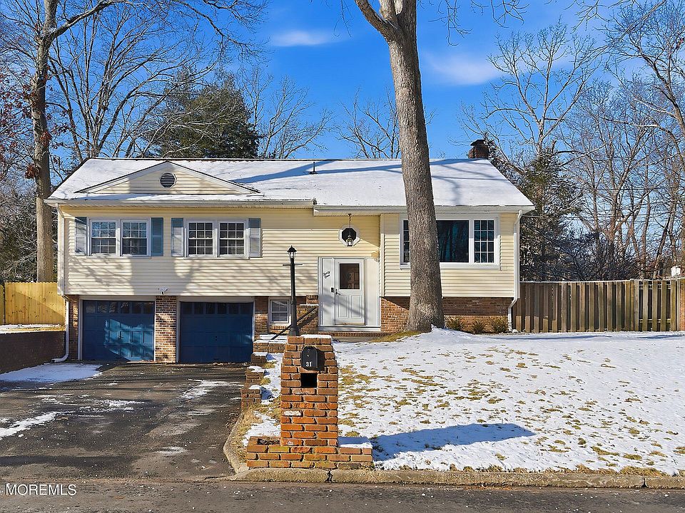 1st image of 31 Mitchell Drive