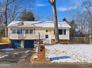 31 Mitchell Drive, Toms River, NJ 08755