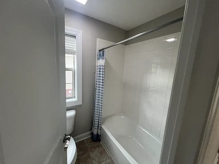 8043 Oak Meadow Dr — Photo 12