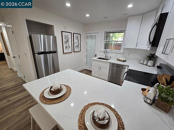 5th image of 1520 Schenone Ct APT 15