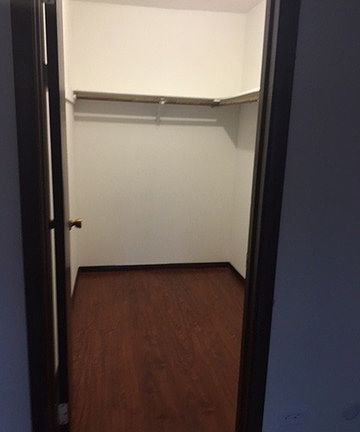 4th image of 265 E Court Of Shorewood APT 10
