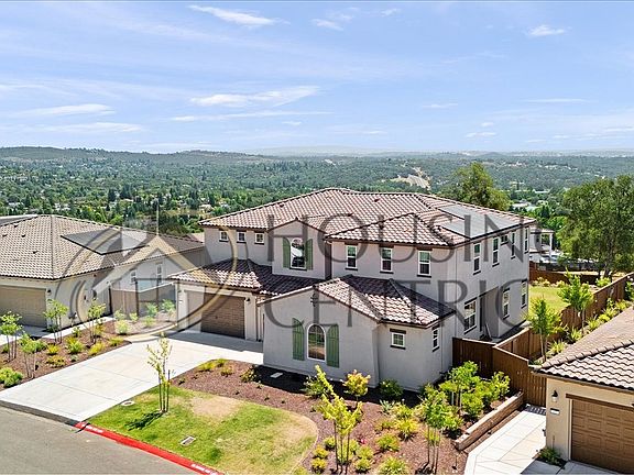 2nd image of 8111 Benevento Dr