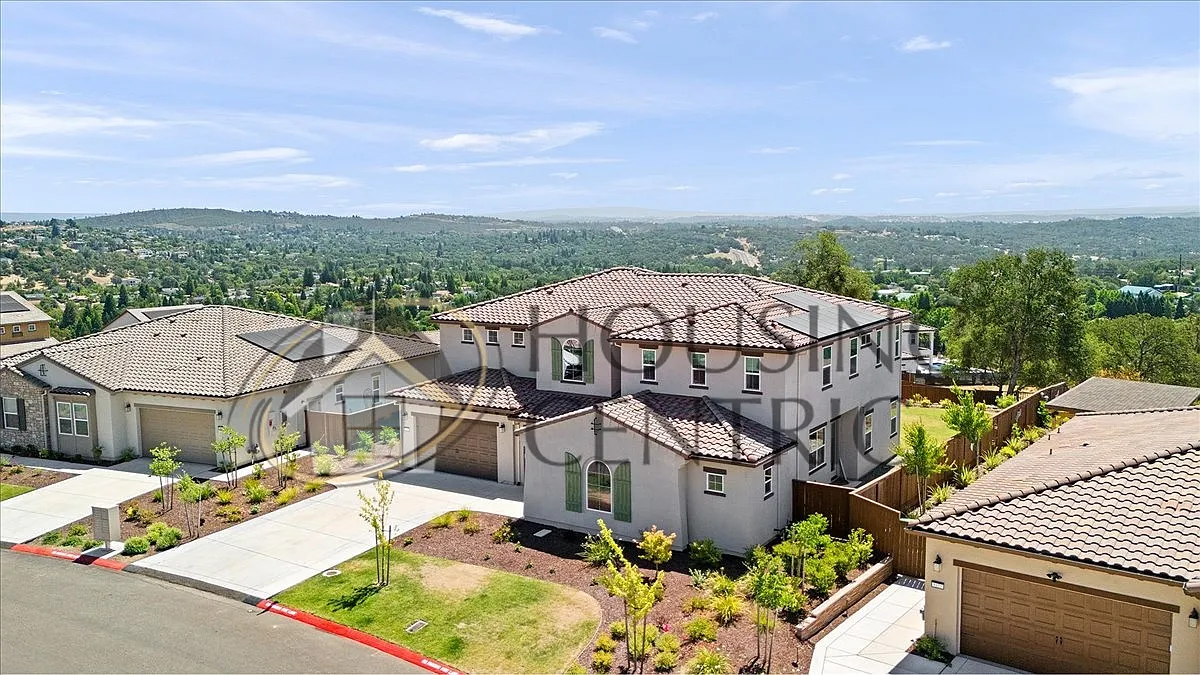 Building Photo - 8111 Benevento Dr