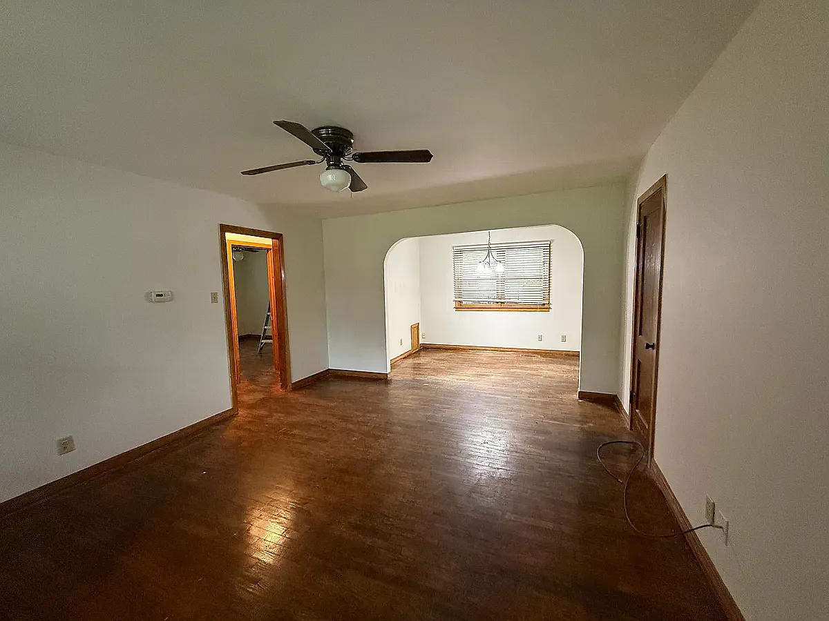 3 bed, 1180 sqft, $1,400 — Photo 2