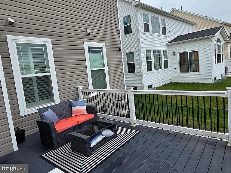 4533 Shakespeare Cir — Photo 36