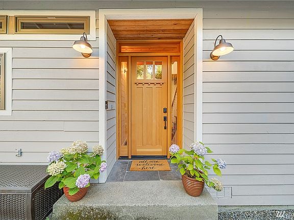 3rd image of 13647 SE 10th St